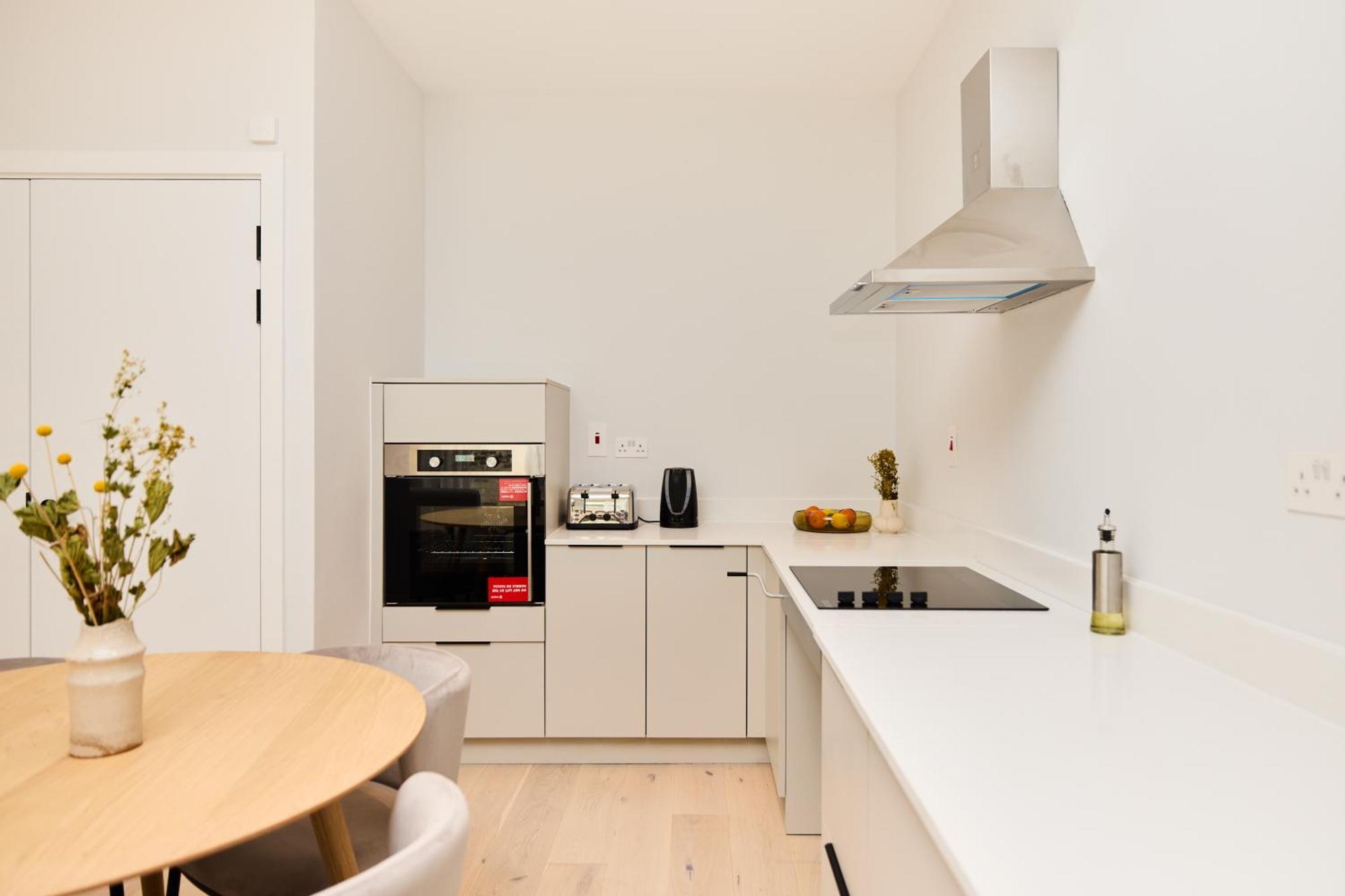 The Brondesbury Hideout - Breathtaking 1bdr Flat With Terrace & Parking * Londra